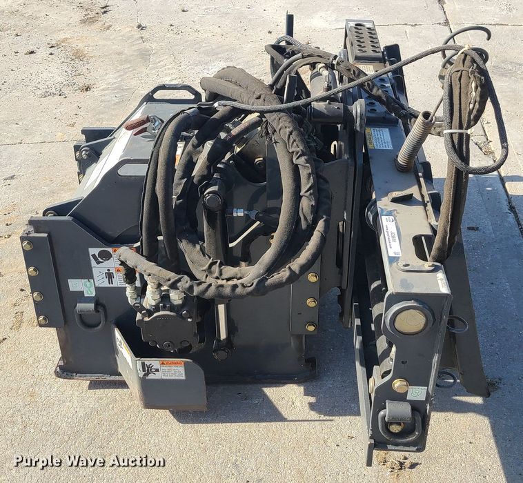 image for item JG9556 Roadhog PCP18EHSG5  skid steer cold planer