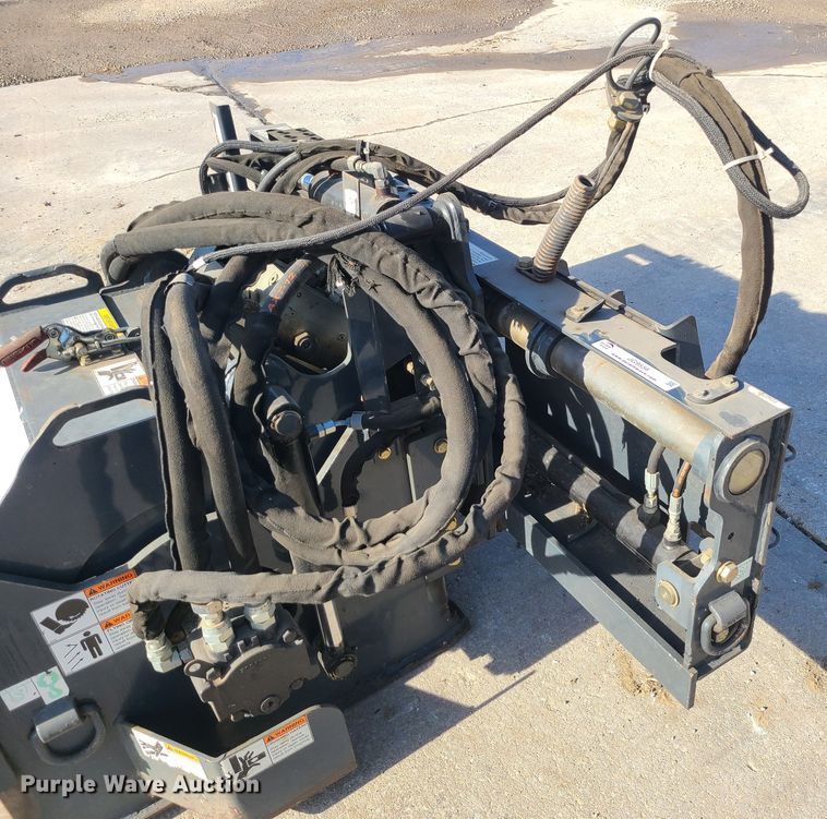 image for item JG9556 Roadhog PCP18EHSG5  skid steer cold planer