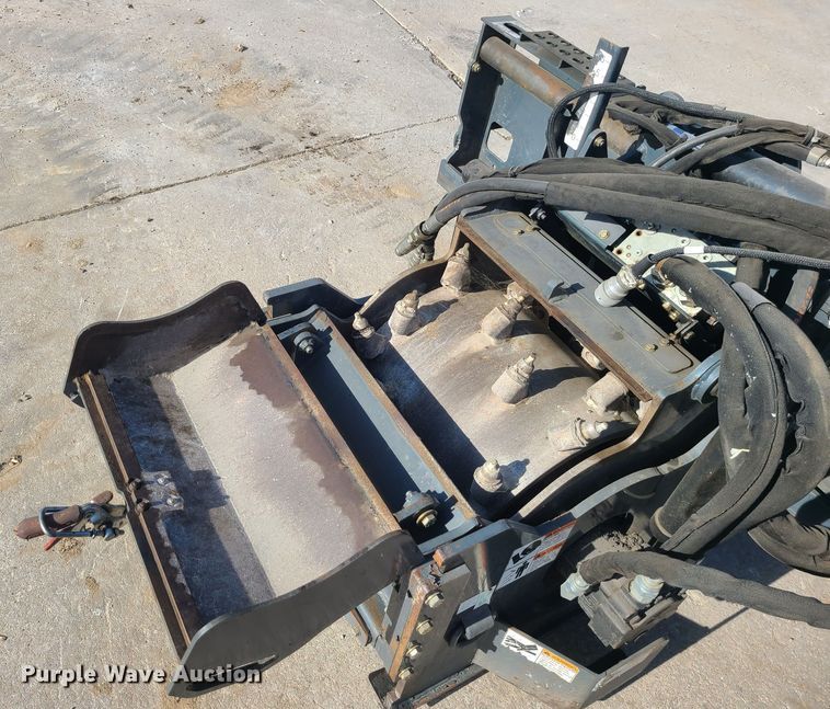 image for item JG9556 Roadhog PCP18EHSG5  skid steer cold planer