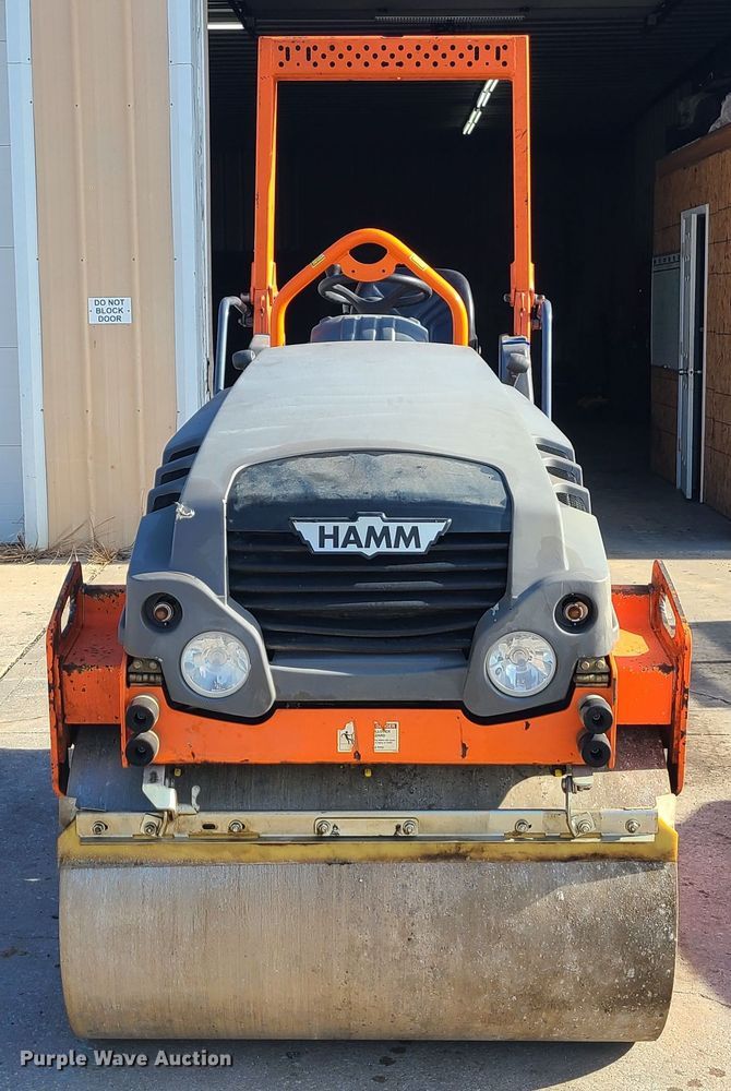image for item JG9557 2016 Hamm HD12  double drum roller