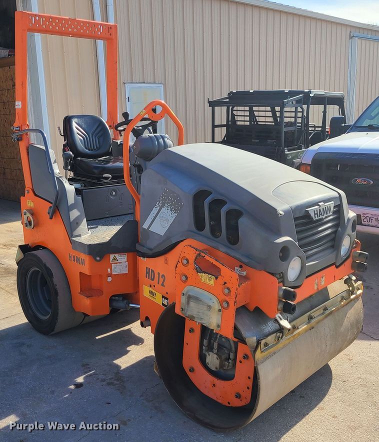 image for item JG9557 2016 Hamm HD12  double drum roller