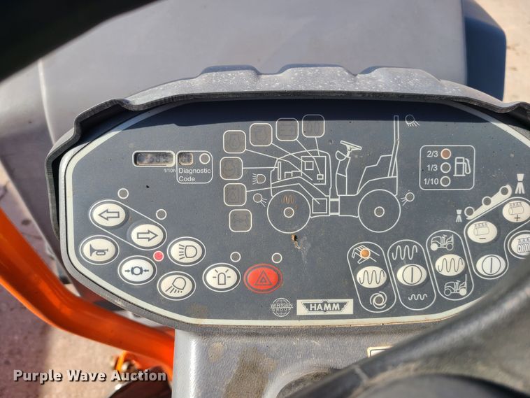 image for item JG9557 2016 Hamm HD12  double drum roller