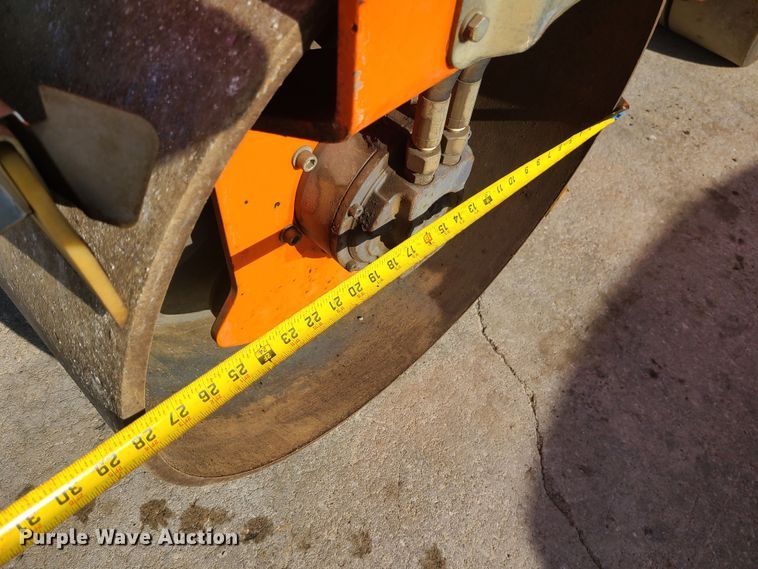 image for item JG9557 2016 Hamm HD12  double drum roller