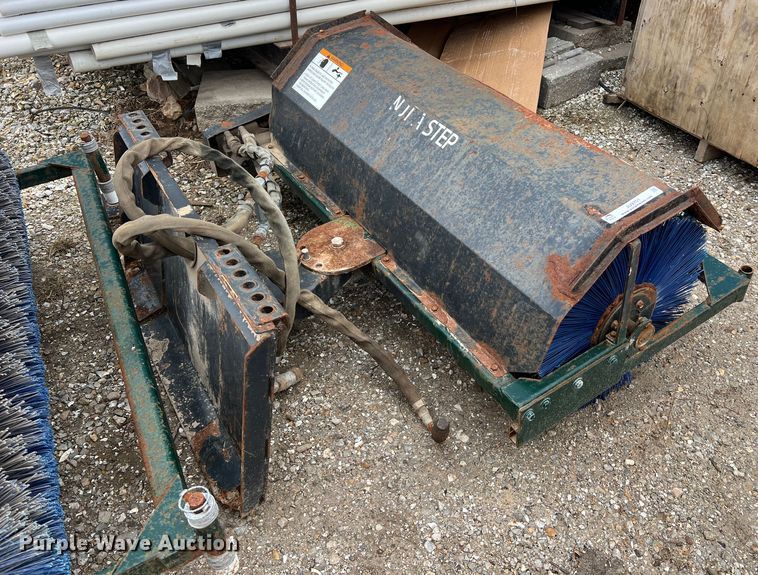 image for item JU9701 2008 Bobcat 48 Angle Broom  compact utility loader broom