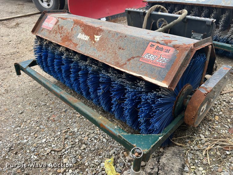 image for item JU9701 2008 Bobcat 48 Angle Broom  compact utility loader broom