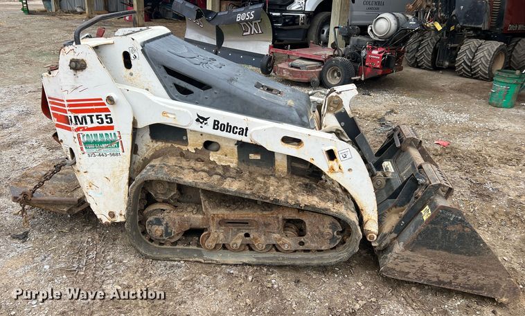image for item JU9715 2012 Bobcat MT55  compact utility loader