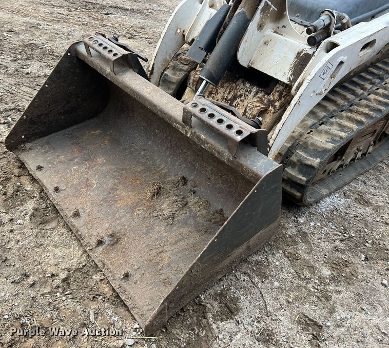 image for item JU9715 2012 Bobcat MT55  compact utility loader