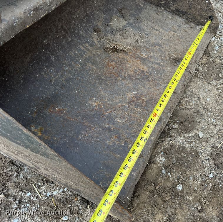 image for item JU9715 2012 Bobcat MT55  compact utility loader