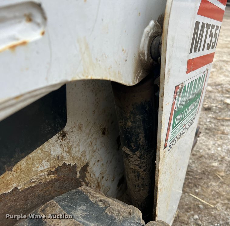 image for item JU9715 2012 Bobcat MT55  compact utility loader