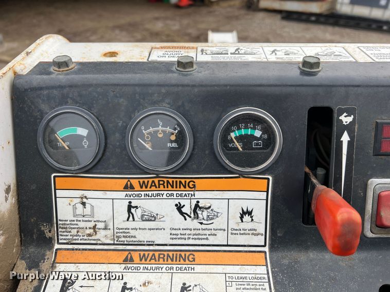 image for item JU9715 2012 Bobcat MT55  compact utility loader