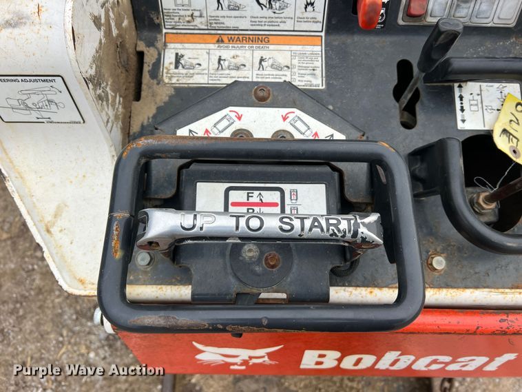 image for item JU9715 2012 Bobcat MT55  compact utility loader