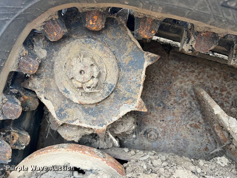 image for item JU9715 2012 Bobcat MT55  compact utility loader