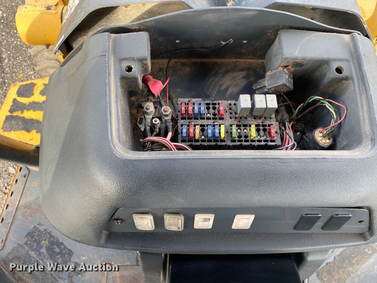 image for item JW9219 2006 John Deere 310G  backhoe