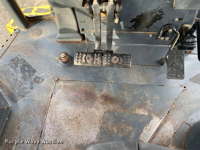 image for item JW9219 2006 John Deere 310G  backhoe