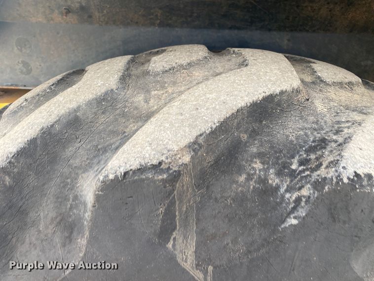 image for item JW9219 2006 John Deere 310G  backhoe