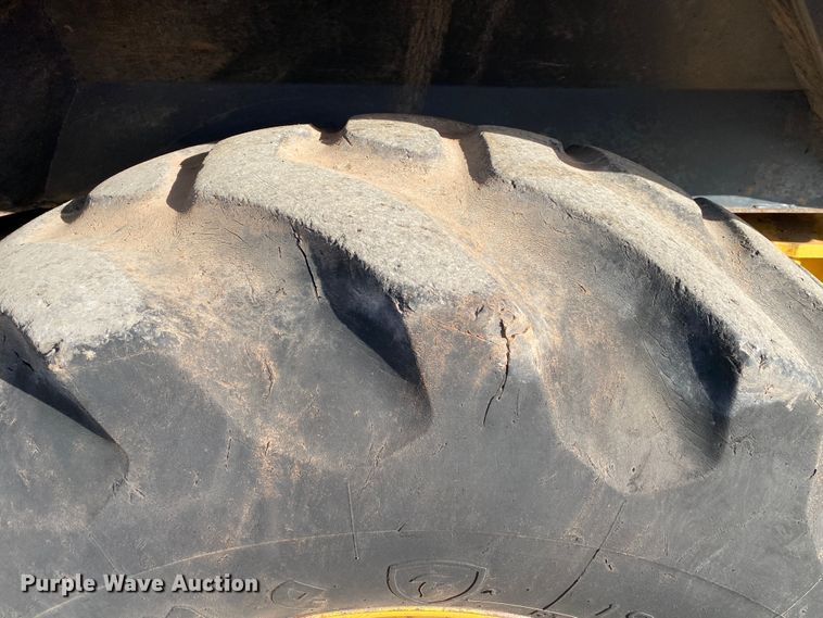 image for item JW9219 2006 John Deere 310G  backhoe