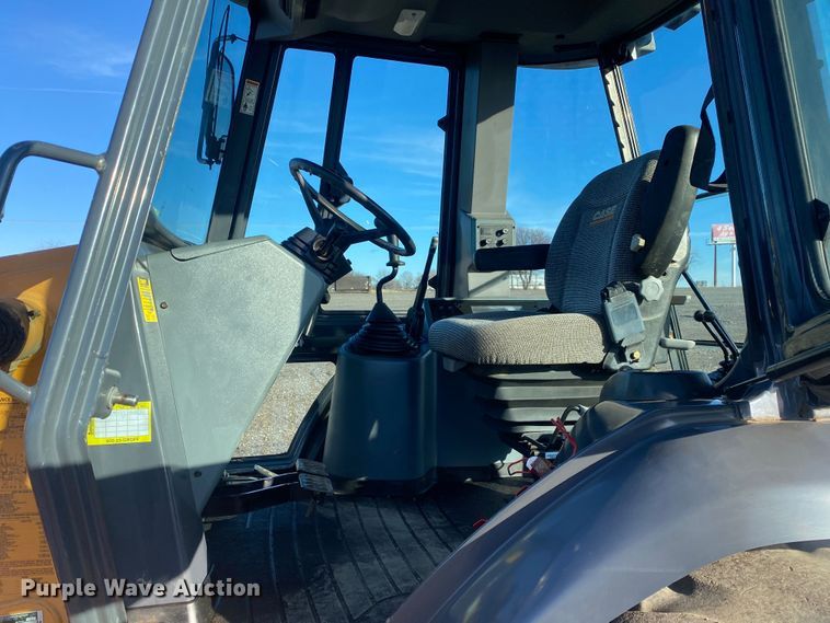 image for item JW9232 Case 580L  backhoe