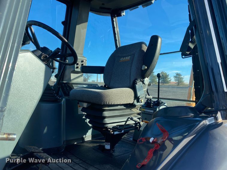 image for item JW9232 Case 580L  backhoe