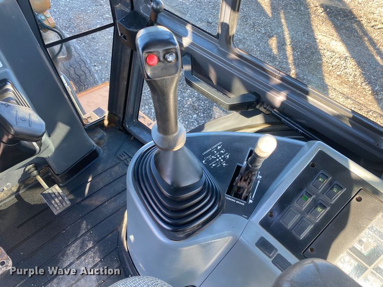 image for item JW9232 Case 580L  backhoe