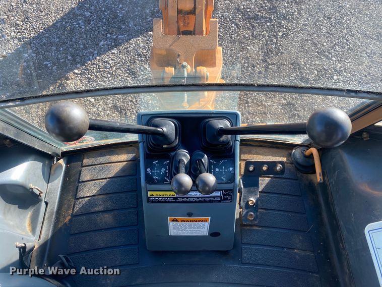 image for item JW9232 Case 580L  backhoe