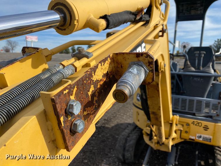 image for item JW9235 2006 John Deere 17ZTS  mini excavator