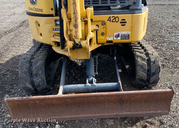 image for item JW9235 2006 John Deere 17ZTS  mini excavator