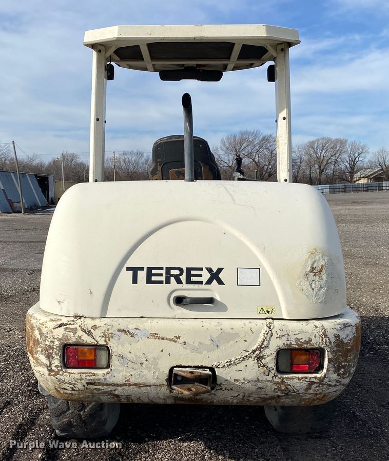 image for item JW9236 2005 Terex SKL824  wheel loader