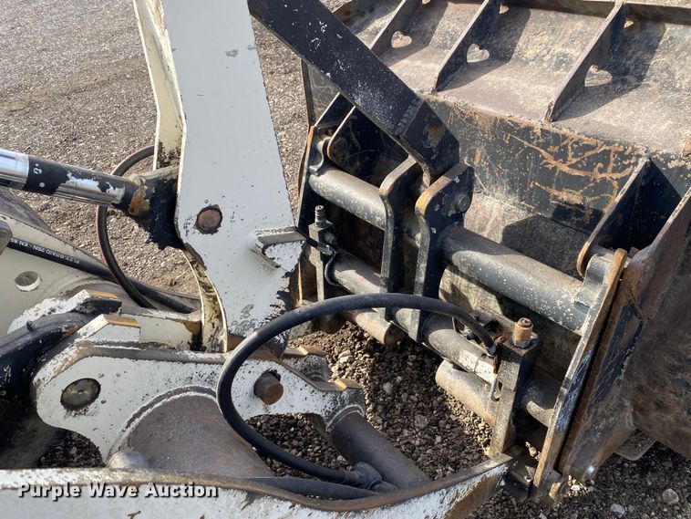 image for item JW9236 2005 Terex SKL824  wheel loader