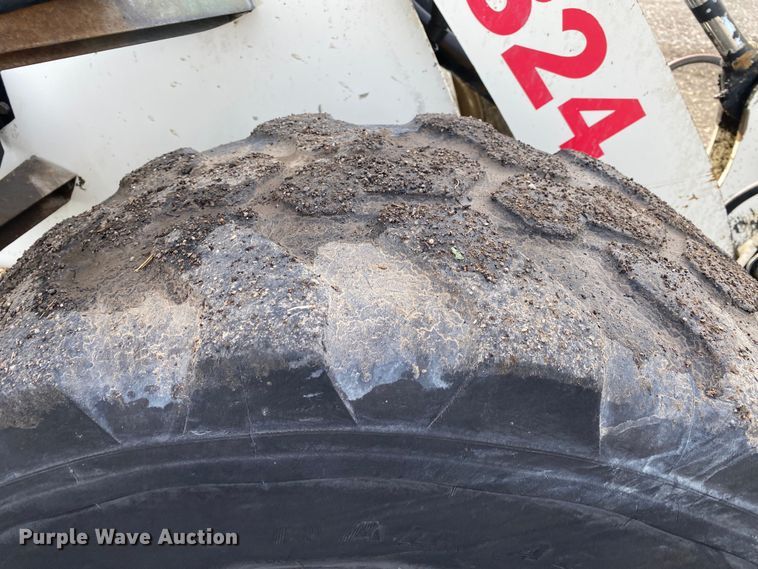 image for item JW9236 2005 Terex SKL824  wheel loader