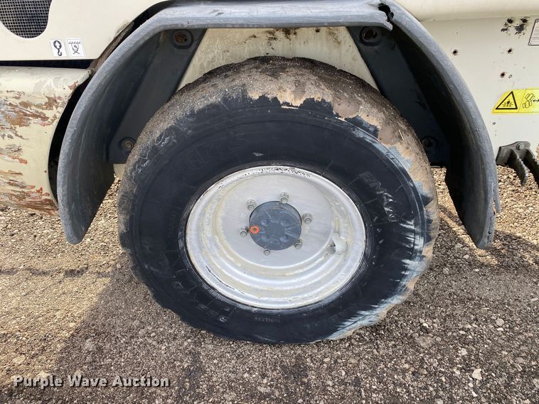 image for item JW9236 2005 Terex SKL824  wheel loader