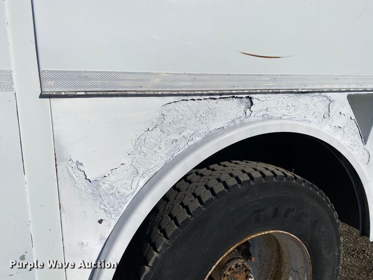 image for item JW9247 2007 GMC C7500  utility / service truck