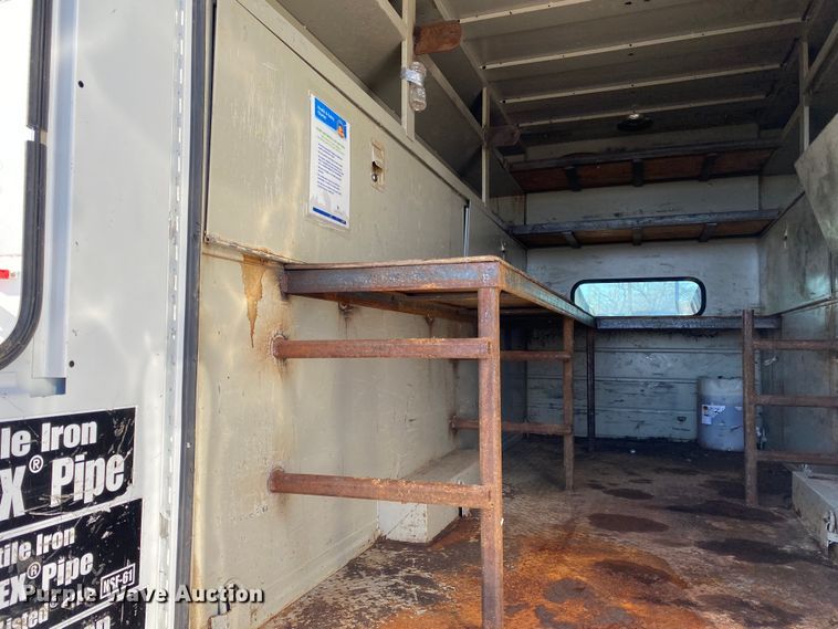 image for item JW9247 2007 GMC C7500  utility / service truck