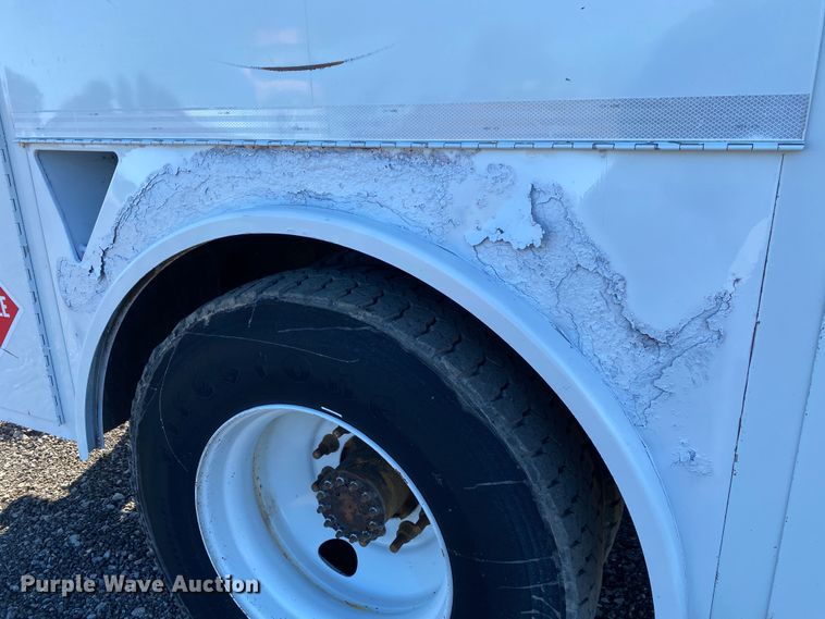 image for item JW9247 2007 GMC C7500  utility / service truck