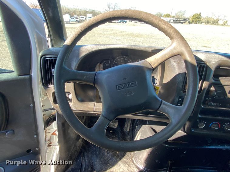 image for item JW9247 2007 GMC C7500  utility / service truck