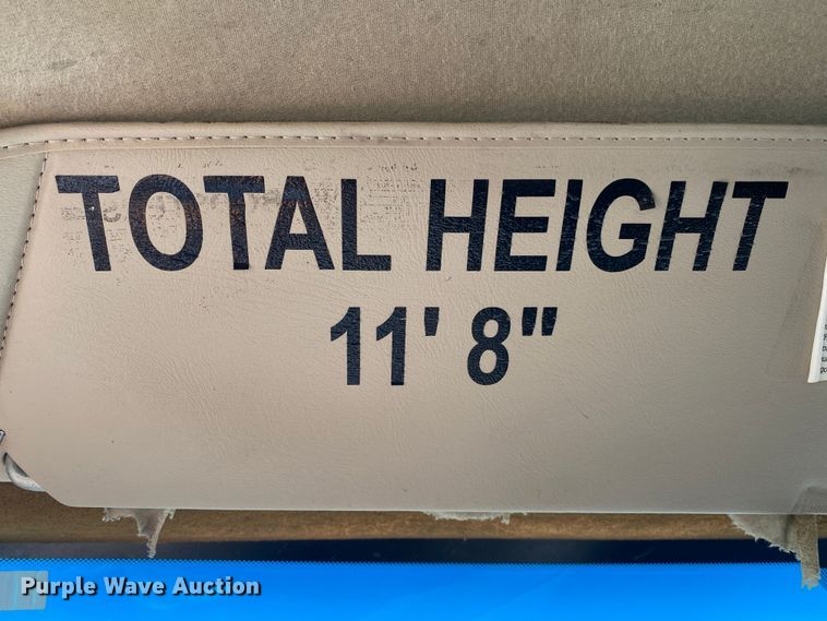 image for item JW9247 2007 GMC C7500  utility / service truck