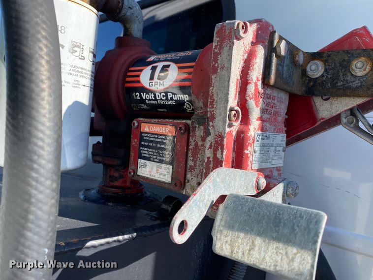 image for item JW9247 2007 GMC C7500  utility / service truck