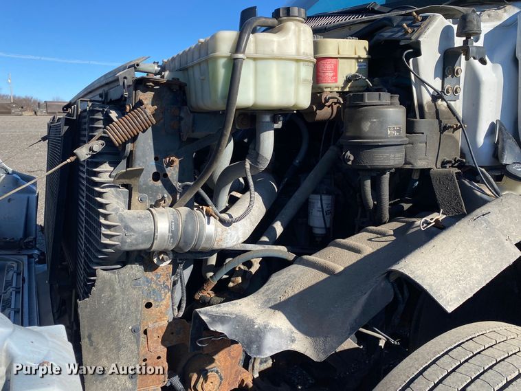 image for item JW9247 2007 GMC C7500  utility / service truck