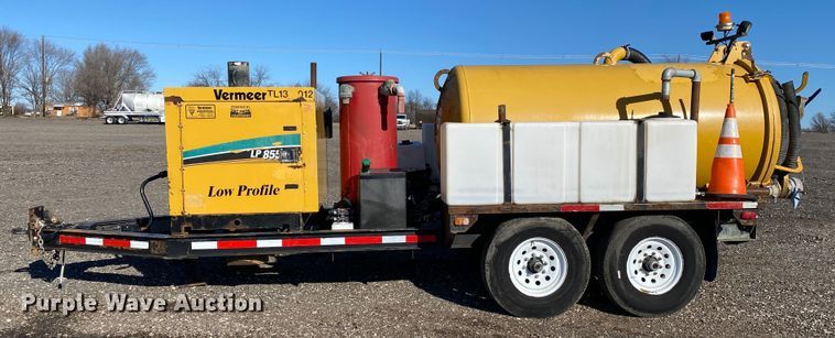 image for item JW9249 2012 Vermeer LP855SDT  vacuum excavator