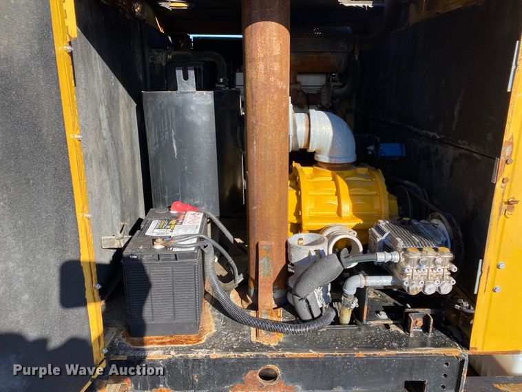 image for item JW9249 2012 Vermeer LP855SDT  vacuum excavator
