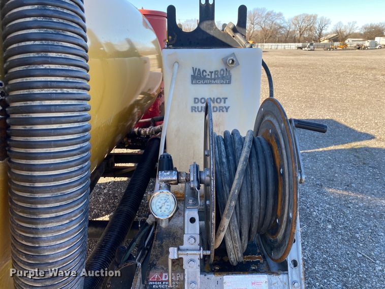 image for item JW9249 2012 Vermeer LP855SDT  vacuum excavator