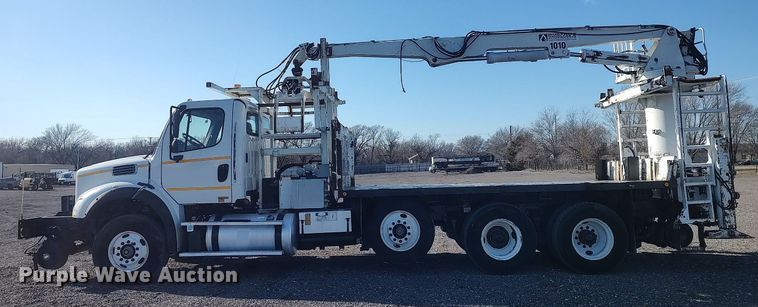 image for item JW9261 2012 Freightliner  crane truck