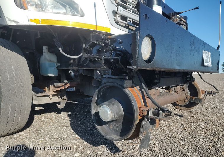 image for item JW9261 2012 Freightliner  crane truck