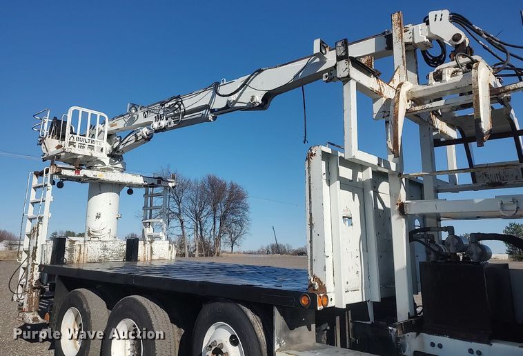 image for item JW9261 2012 Freightliner  crane truck