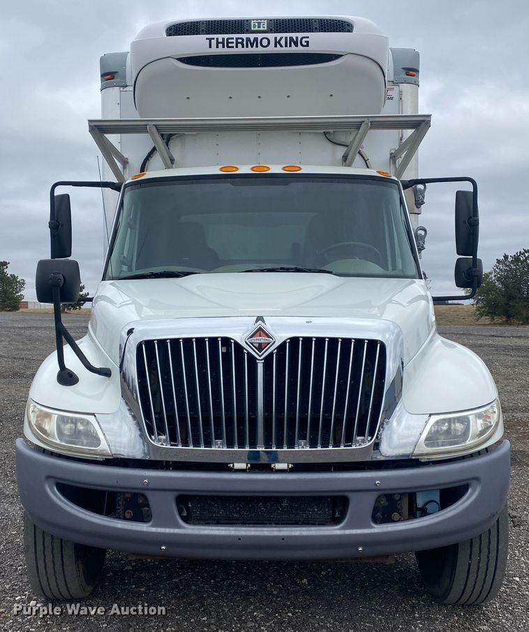 image for item JW9267 2014 International 4300  refrigerated delivery truck