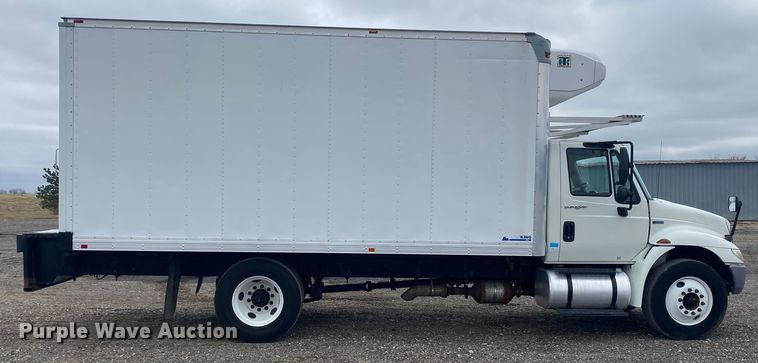 image for item JW9267 2014 International 4300  refrigerated delivery truck