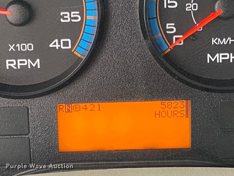 image for item JW9267 2014 International 4300  refrigerated delivery truck