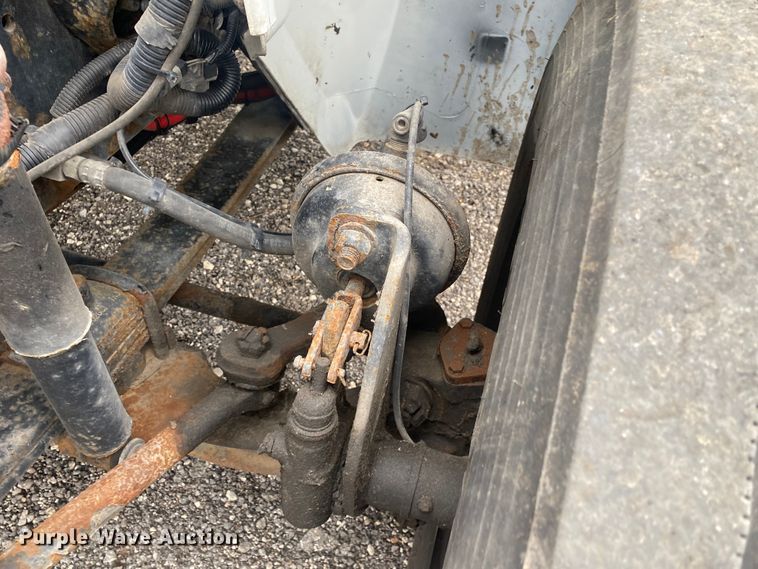 image for item JW9267 2014 International 4300  refrigerated delivery truck