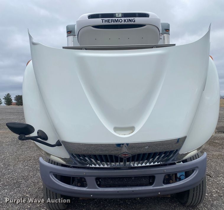 image for item JW9267 2014 International 4300  refrigerated delivery truck