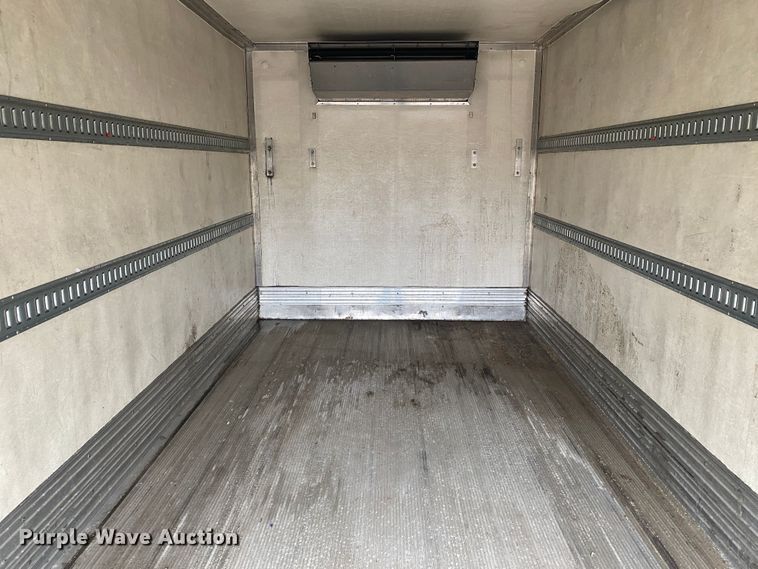 image for item JW9267 2014 International 4300  refrigerated delivery truck