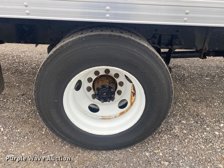 image for item JW9267 2014 International 4300  refrigerated delivery truck